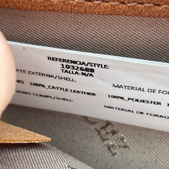 VELEZ Zipper Round Square Wallet 5in x 5in Leather - Picture 6 of 6